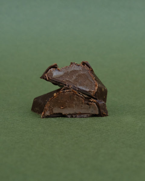 Mlečna čokolada sa kremom od crnog čaja Earl Grey